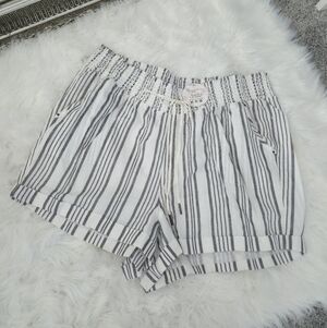 Jolie & Joy Stripe Beach Shorts Size 3X.Easy pull-on bottoms are crafted…
